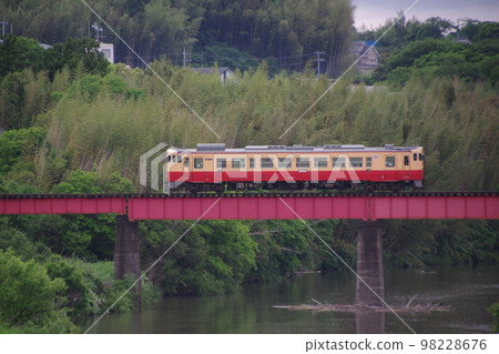 小湊鐵道第一寄川橋喜波 40 小湊鐵道第一寄川橋喜波 40 98228676
