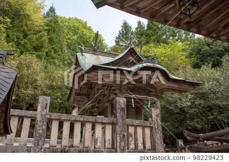 The main hall of Wake Shrine in Fujino, Wake Town, Okayama Prefecture The main hall of Wake Shrine in Fujino, Wake Town, Okayama Prefecture 98229423