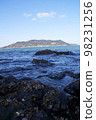 Overlooking Nokonoshima in winter 98231256