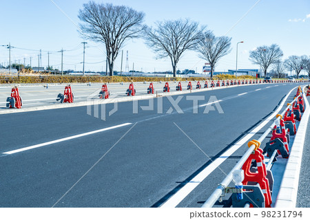 Work to increase the number of lanes on the main road National Route 17 Jobu Road Upward 2022.12 bottom b-4 Cool color Work to increase the number of lanes on the main road National Route 17 Jobu Road Upward 2022.12 bottom b-4 Cool color 98231794