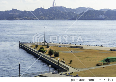 Uno Port No. 1 Jetty Green Space: Tamano City, Okayama Prefecture 98232194