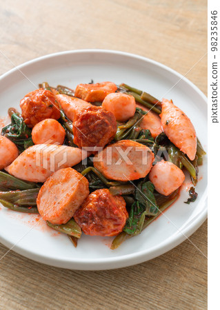 Stir Fried Fish Balls with Yentafo Sauce Stir Fried Fish Balls with Yentafo Sauce 98235846