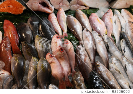 Fishmonger 98236003