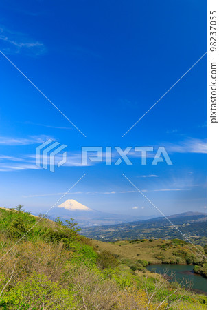 Shizuoka_Superb view of Mt.Fuji from Izu Skyline 98237055