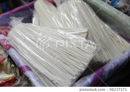 pasta 98237371