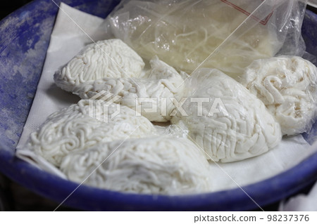pasta pasta 98237376