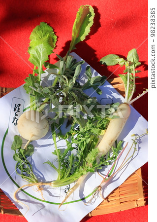 七種春草野草稀飯 七種春草野草稀飯 98238385