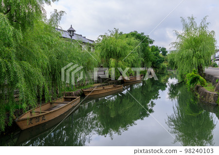 岡山_清晨安靜的倉敷美觀地區的風景 岡山_清晨安靜的倉敷美觀地區的風景 98240103