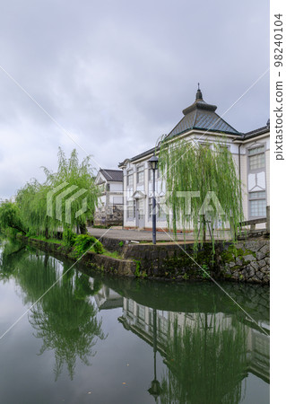 岡山_清晨安靜的倉敷美觀地區的風景 岡山_清晨安靜的倉敷美觀地區的風景 98240104