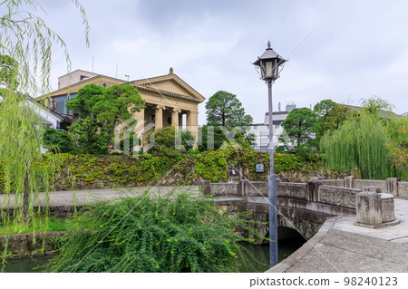 Okayama_The scenery of the quiet Kurashiki Bikan Historical Quarter in the early morning Okayama_The scenery of the quiet Kurashiki Bikan Historical Quarter in the early morning 98240123