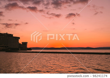 Kagaya, Wakura Onsen, Nanao City, Ishikawa Prefecture, sunset over Nanao Bay 98241174