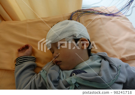 腦波檢查 98241718