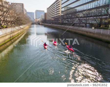 Kayaking on the Oyoko River, Koto-ku, Tokyo Kayaking on the Oyoko River, Koto-ku, Tokyo 98241832