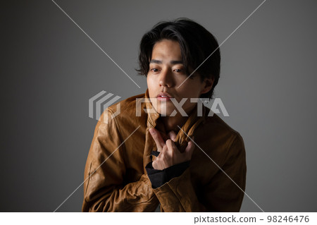 A man A man 98246476