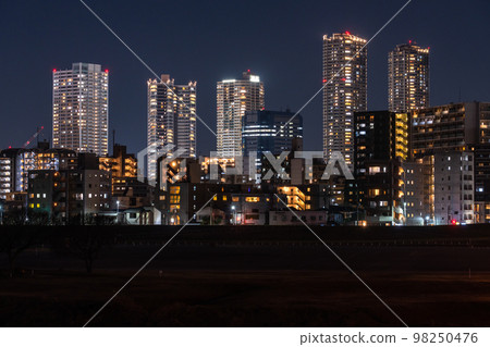 "Kanagawa Prefecture" Night view of Musashi Kosugi Tower Mansion / Residential area of Kawasaki City "Kanagawa Prefecture" Night view of Musashi Kosugi Tower Mansion / Residential area of Kawasaki City 98250476