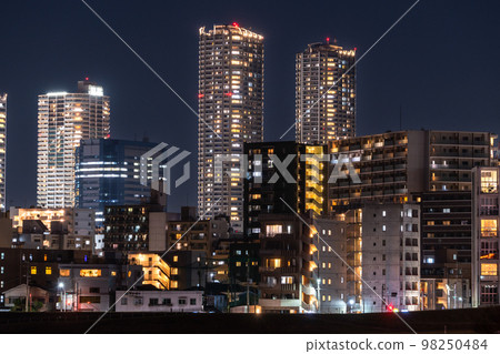 "Kanagawa Prefecture" Night view of Musashi Kosugi Tower Mansion / Residential area of Kawasaki City "Kanagawa Prefecture" Night view of Musashi Kosugi Tower Mansion / Residential area of Kawasaki City 98250484