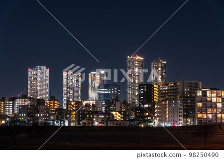 "Kanagawa Prefecture" Night view of Musashi Kosugi Tower Mansion / Residential area of Kawasaki City "Kanagawa Prefecture" Night view of Musashi Kosugi Tower Mansion / Residential area of Kawasaki City 98250490