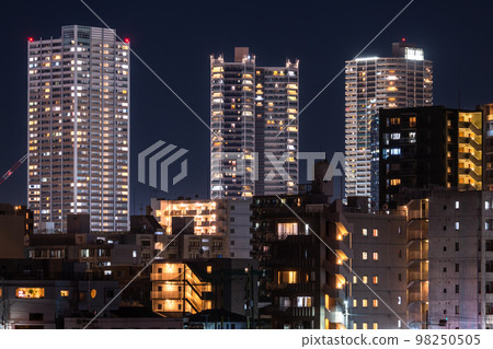 "Kanagawa Prefecture" Night view of Musashi Kosugi Tower Mansion / Residential area of Kawasaki City "Kanagawa Prefecture" Night view of Musashi Kosugi Tower Mansion / Residential area of Kawasaki City 98250505