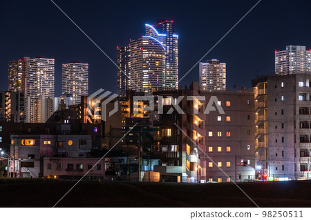 《神奈川縣》武藏小杉塔宅邸夜景/川崎市住宅區 98250511