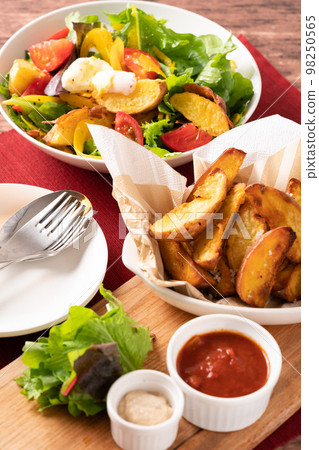 A lot of vegetables party dish 1 98250565