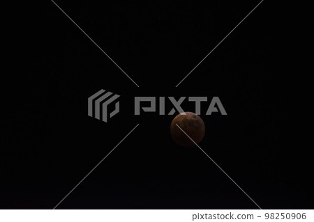 Moon in phases during a total solar eclipse 98250906