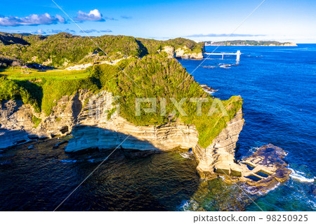 Ubara Risokyo and Katsuura Undersea Park (Katsuura City, Chiba Prefecture) Ubara Risokyo and Katsuura Undersea Park (Katsuura City, Chiba Prefecture) 98250925
