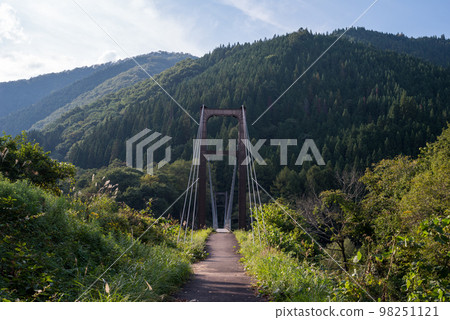 [Shichikenhi吊橋] 山上的吊橋 98251121