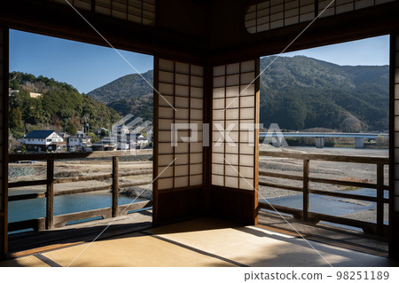 Garyuzan莊 98251189