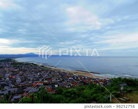 從穗之山公園看到的街景（島根縣出雲市） 98252758