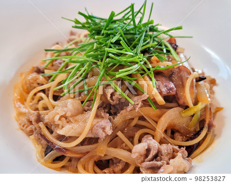 Marbled Pasta with Chives (Fusion Pasta) Marbled Pasta with Chives (Fusion Pasta) 98253827