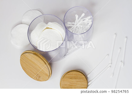 Nasal wipes. Personal hygiene. Cotton swabs for cleaning earwax. Nasal wipes. Personal hygiene. Cotton swabs for cleaning earwax. 98254765