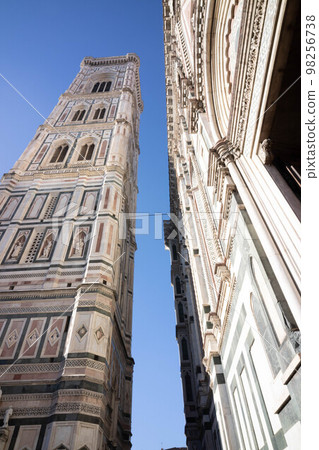 View of the Florence Cathedral, Cattedrale di Santa Maria del Fiore, Florence, Italy View of the Florence Cathedral, Cattedrale di Santa Maria del Fiore, Florence, Italy 98256738