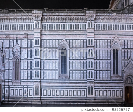 View of the Florence Cathedral, Cattedrale di Santa Maria del Fiore, Florence, Italy View of the Florence Cathedral, Cattedrale di Santa Maria del Fiore, Florence, Italy 98256757