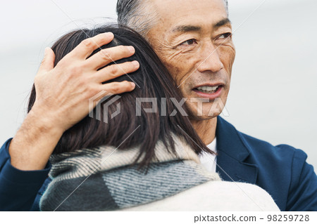 Middle couple image 98259728