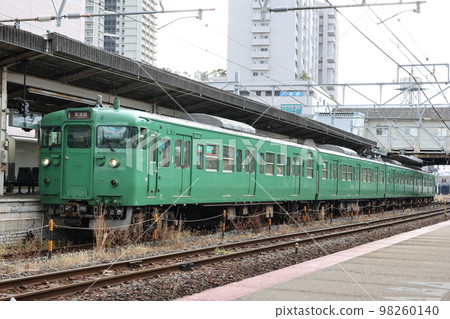 [JR West Japan] Kusatsu Line Kusatsu Station 113 Series 98260140