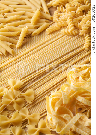 different types of pasta different types of pasta 98260322