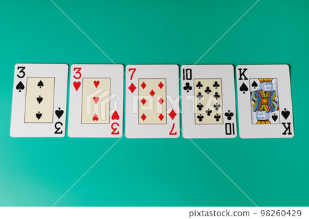 撲克手一對 98260429