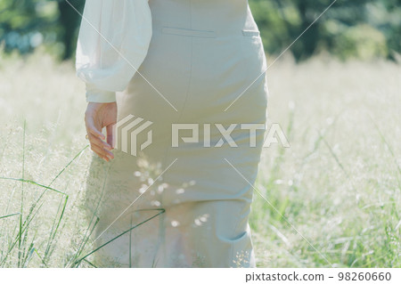 女生 女孩 女性 98260660