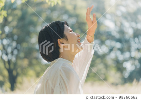 女生 女孩 女性 98260662