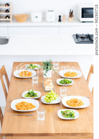 Dining Dining 98260718