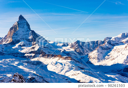 Scenic view of Matterhorn mountain peak, Switzerland 98261503