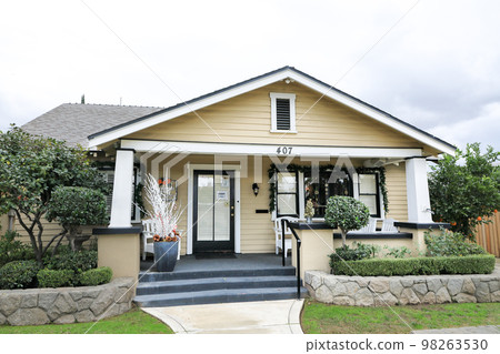 Detached house on the outskirts of Los Angeles, Los Angeles County, California 98263530