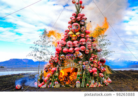 Dondo-yaki and Snow Mountain Dondo-yaki and Snow Mountain 98263888