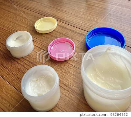 Ointment 3 Ointment 3 98264552