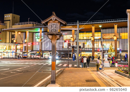 "Nagano Prefecture" Nagano station front / city scenery at night "Nagano Prefecture" Nagano station front / city scenery at night 98265040