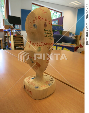 荷蘭木鞋,告別寄語(二) 荷蘭木鞋,告別寄語(二) 98265757