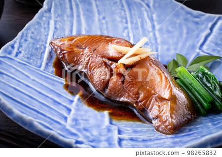 Boiled curry 98265832