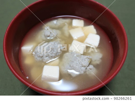 Delicious miso soup with gisu surimi and tofu Delicious miso soup with gisu surimi and tofu 98266261