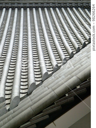 See the splendid roof of Japanese tiles from above 98266264