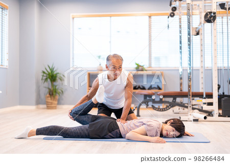 私人健身房 中年婦女 98266484